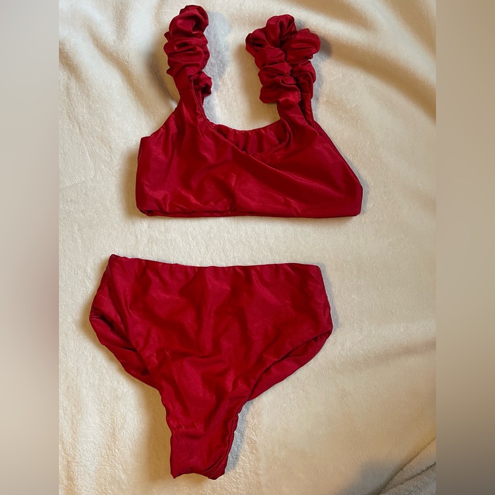 NEVER USE IT, swimsuit NEW, color: Red, size M